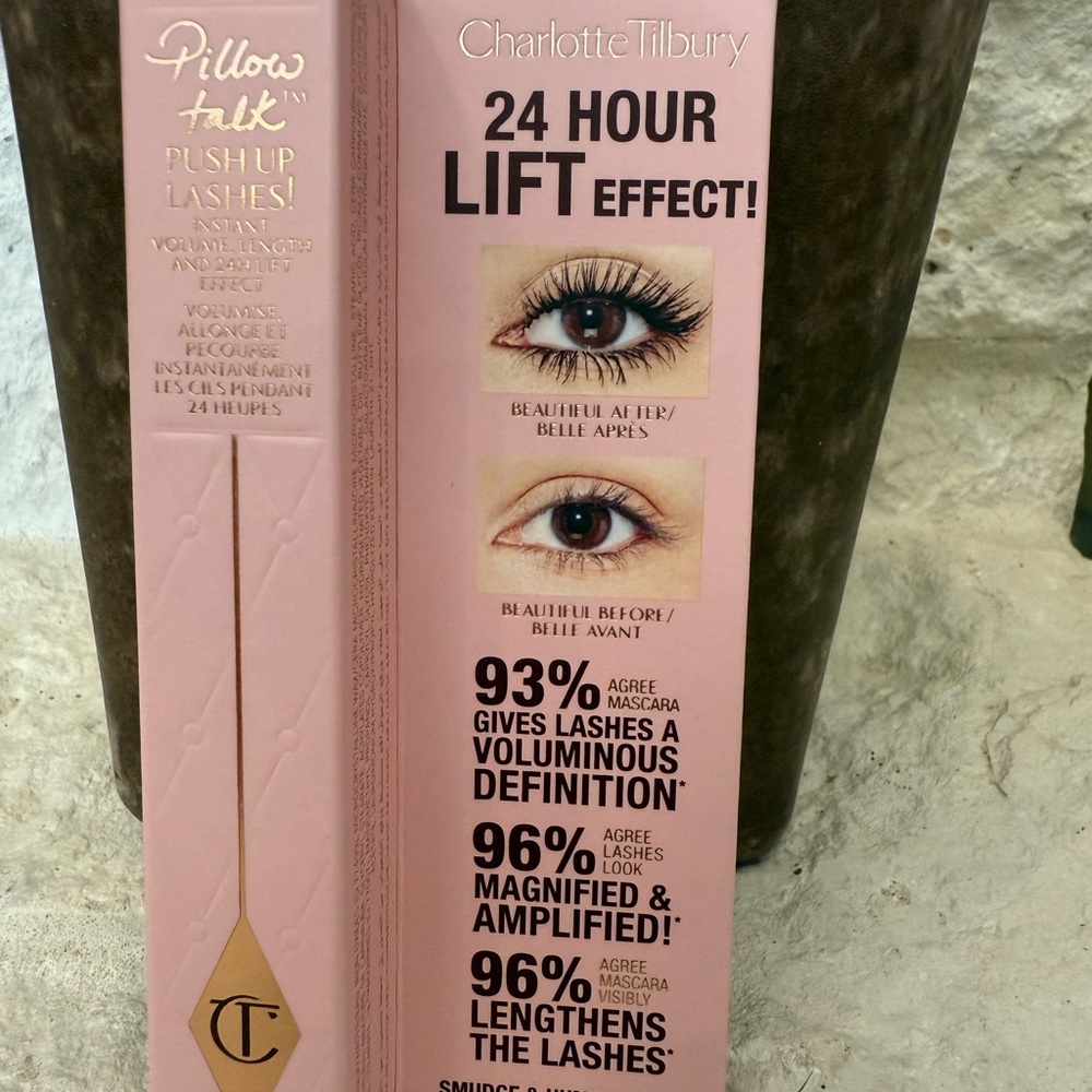 Charlotte Tilbury Volumizing Mascara in Pink Packaging
